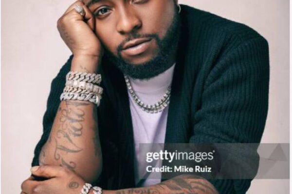 Davido yavuze ko azatanga miliyoni ku bafana be.