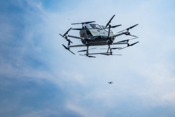 Mu Rwanda hamuritswe drones zitwara abantu ku nshuro ya mbere muri Afurika