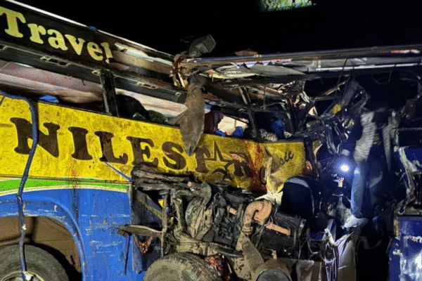 Perezida Museveni yahaye impozamarira imiryango yabuze ababo mu mpanuka yahitanye 63