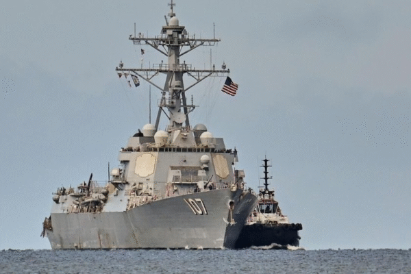 Amerika ikomeje kohereza amato y’intambara hafi ya Venezuela