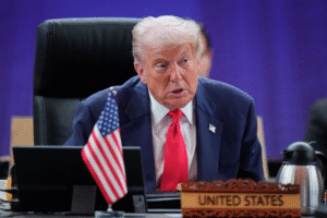 Trump ntiyumva ukuntu atemerewe kwiyamamariza manda ya gatatu